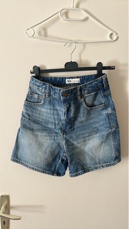 Lässige Jeans Shorts für den Sommer, Grösse 38, Top Zustand!