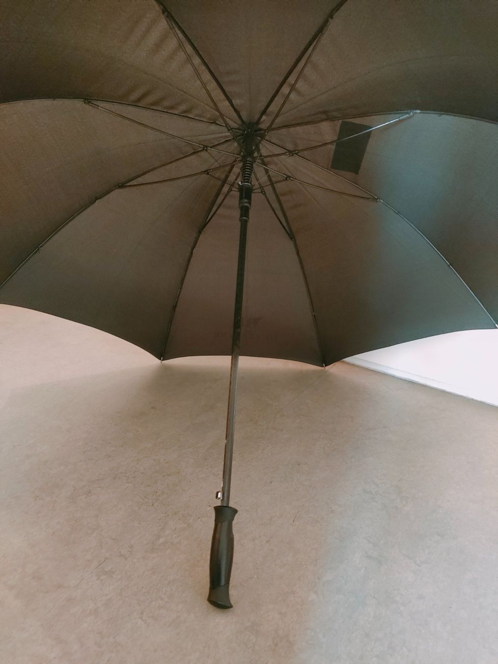 Ombrelli: Wunderschöner Regenschirm La Reserve schwarz – Usato da Dietikon venduto da Branquinha1981 3