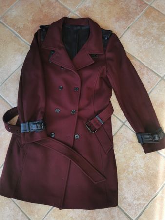 The Kooples bordeaux détails cuir. Excellent état. T. 38