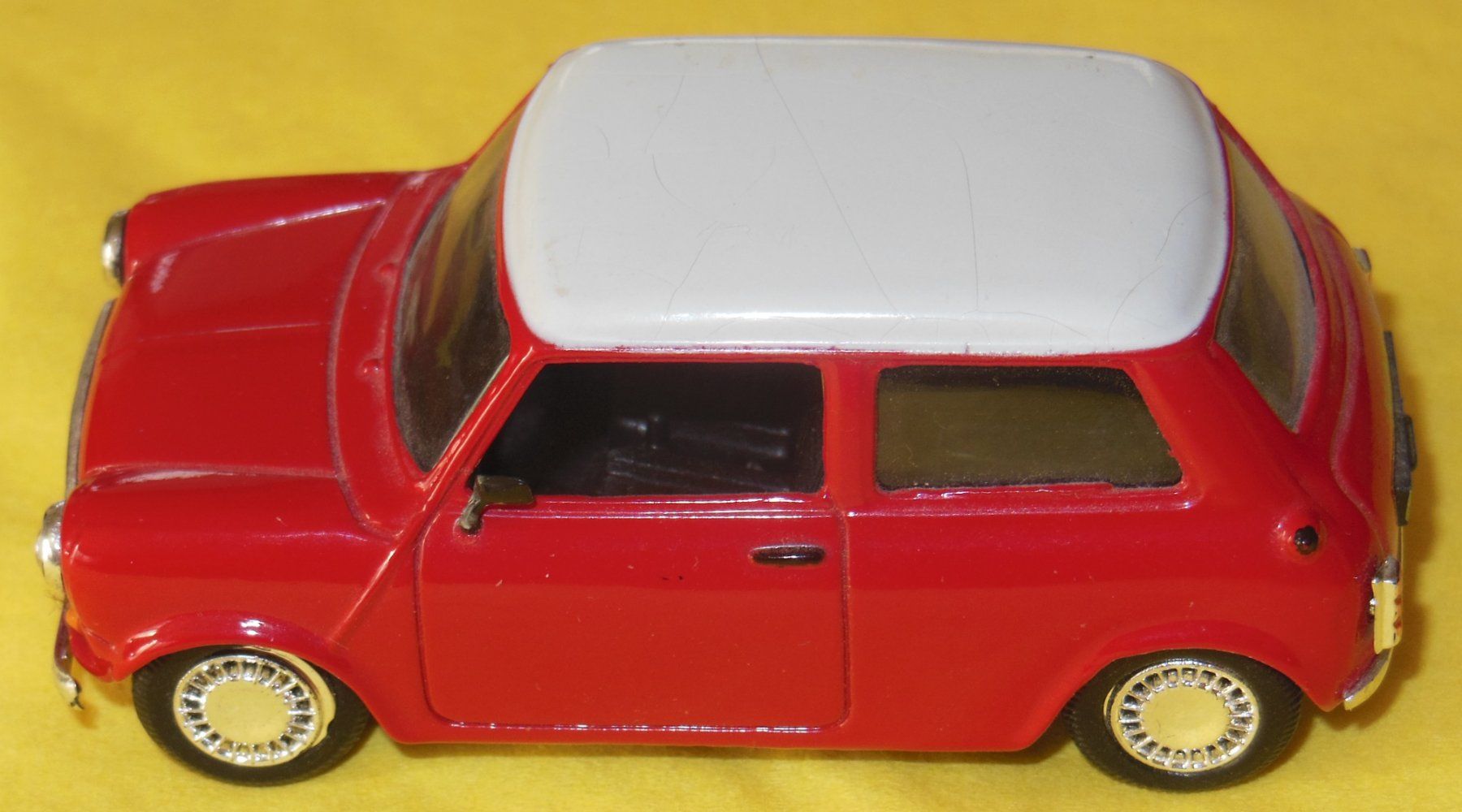 Modellini d'auto: Mini Cooper 1970  1/43 – Usato da Münchwilen TG venduto da ecudos10