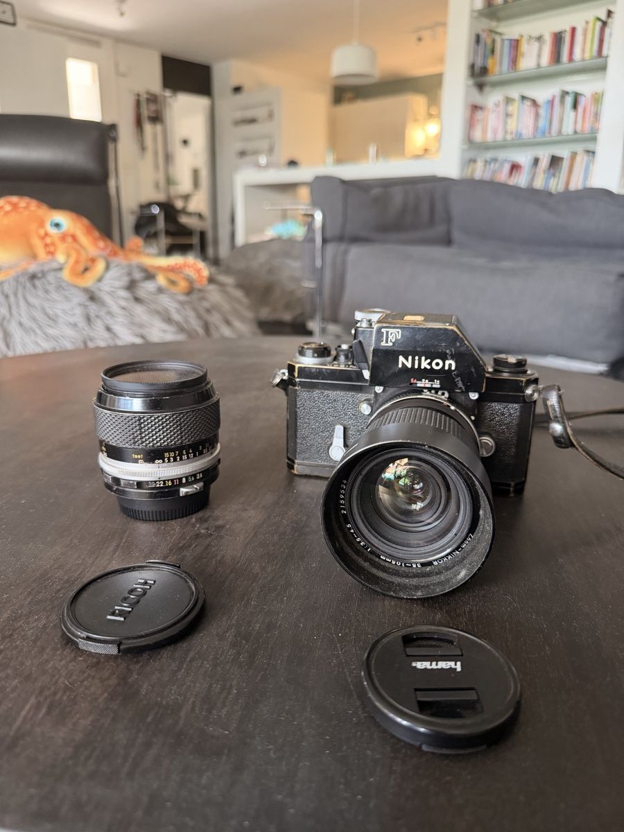 Nikon Fotocamera: Nikon F-Photomic – Usato da Herrenschwanden venduto da mir_ymr5