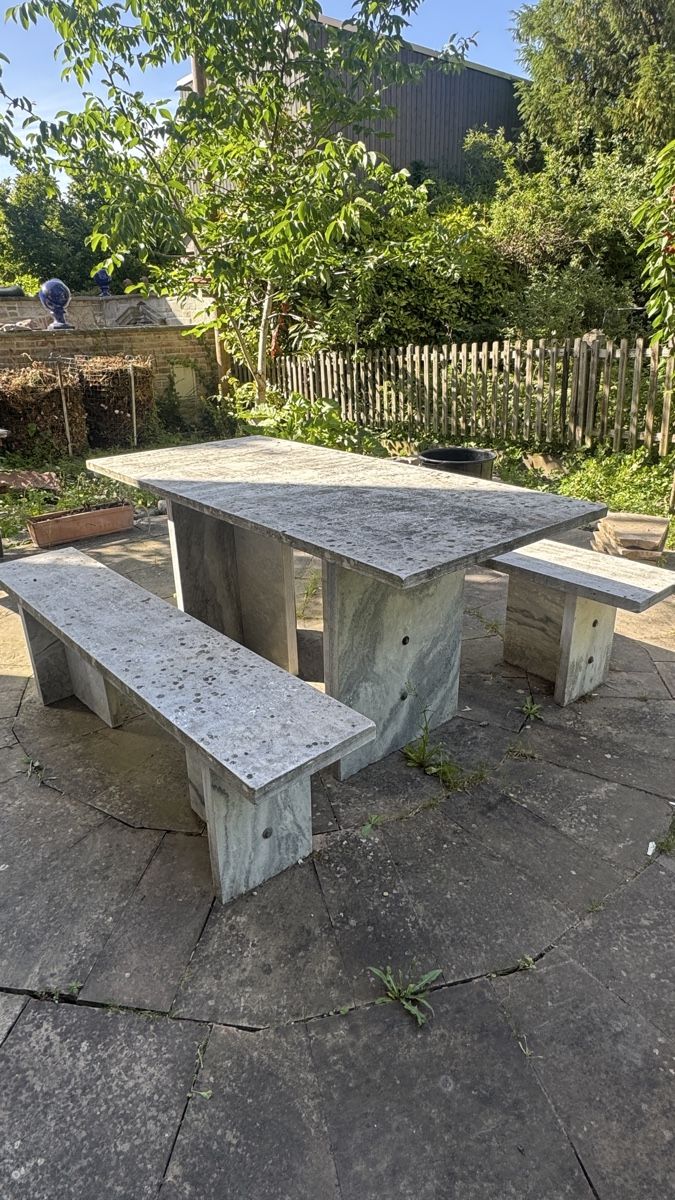Set di tavolo e panche: Massiver Gartentisch mit Bänken aus Stein – Usato da Wallisellen venduto da ocz_t6fv 3