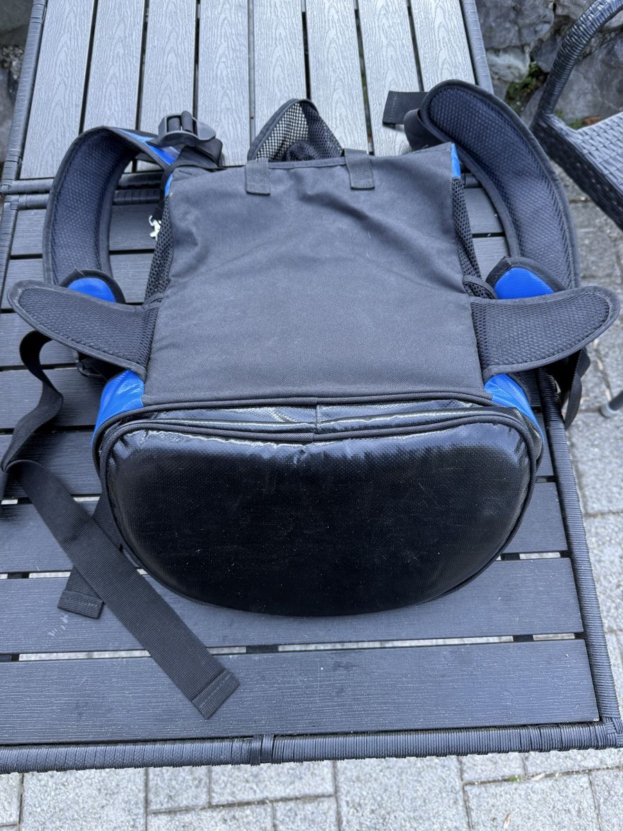 Hunter Zaini: Hunderucksack / -Tragetasche, Marke Hunter, blau – Usato da Herisau venduto da Fissore 4
