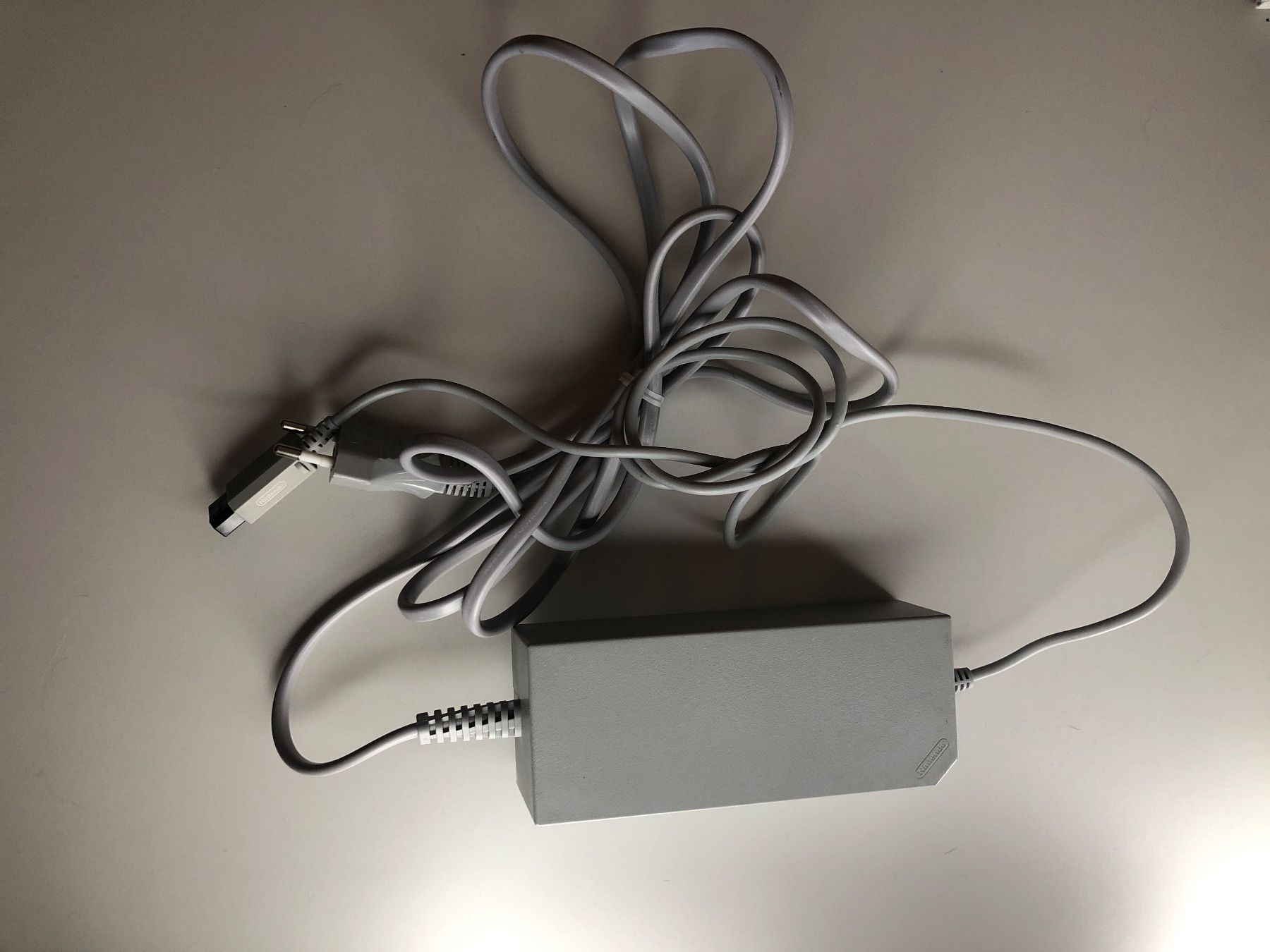 Nintendo Console: Nintendo Wii Stromkabel – Usato da St.gallen venduto da taduz