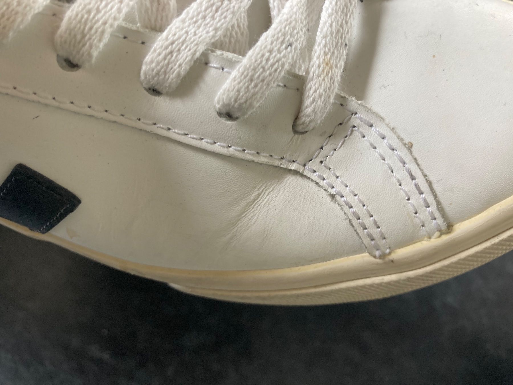 Veja Scarpe da donna: Veja Sneakers – Usato da Bern venduto da stella.marina 1