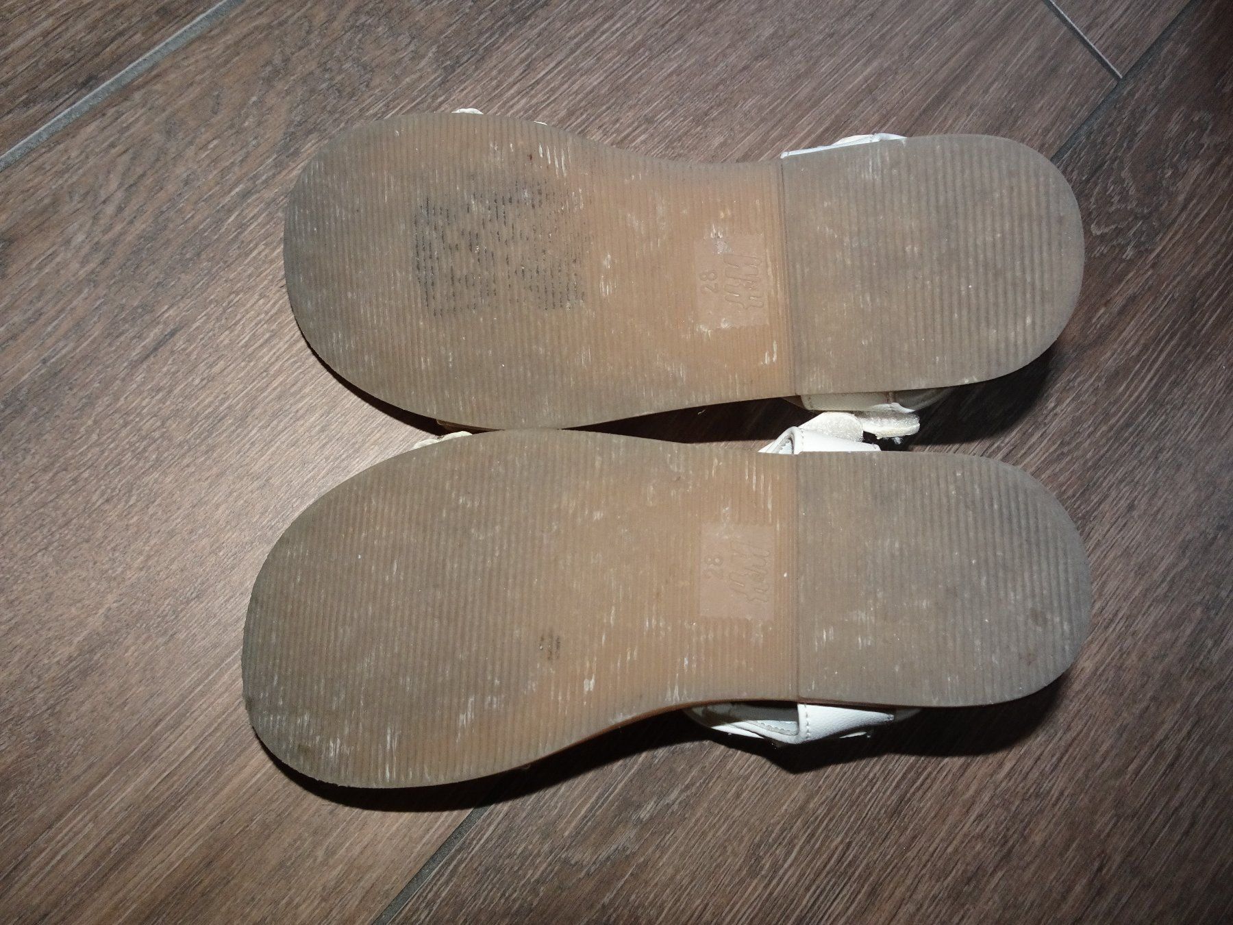 Scarpe per ragazze: Mädchen Sandale GR 28 – Usato da Langnau am Albis venduto da Judithsebi 3