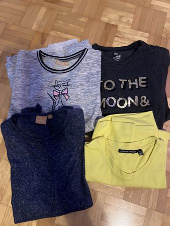 4 Damen T-Shirts Grösse S, Frühling Sommer Look