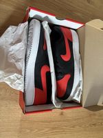 Nike Herren Sneaker schwarz-rot Grösse 47 neu