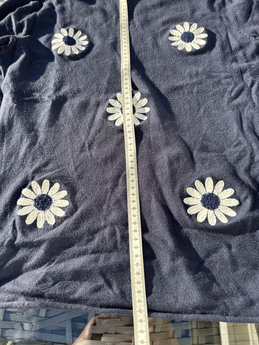 Pullover & Sweatshirts: Pullover (1Size) – Gebraucht aus Vezia von sidu03 5