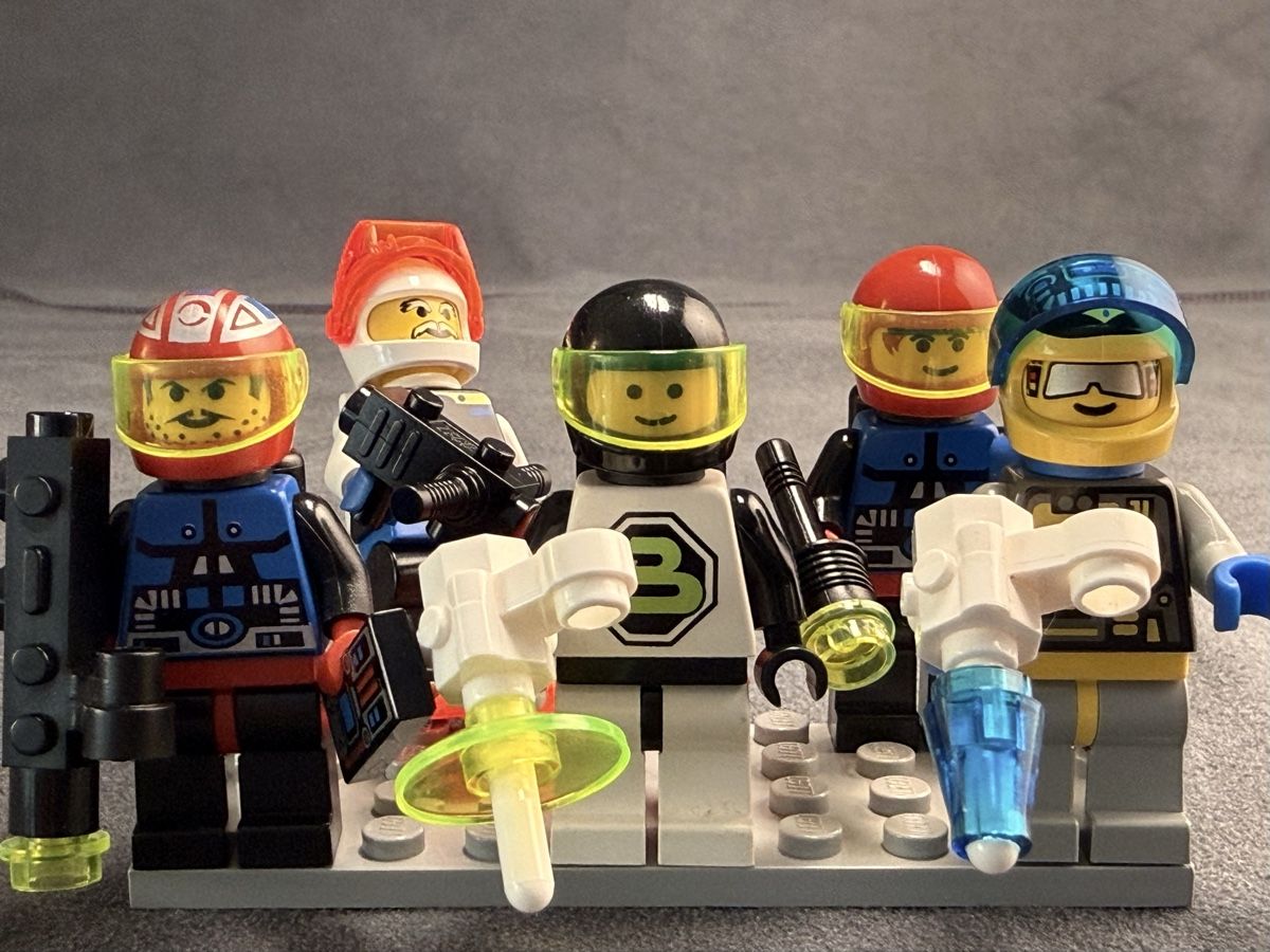 Lego Jouets: Lego Space Explorer Mini Figures – D'occasion à Bellinzona par Alby_C.
