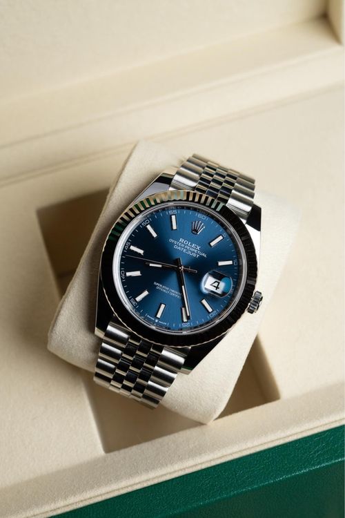 Best HD Pictures about  Rolex Datejust 41 Blau  with No AI Images
