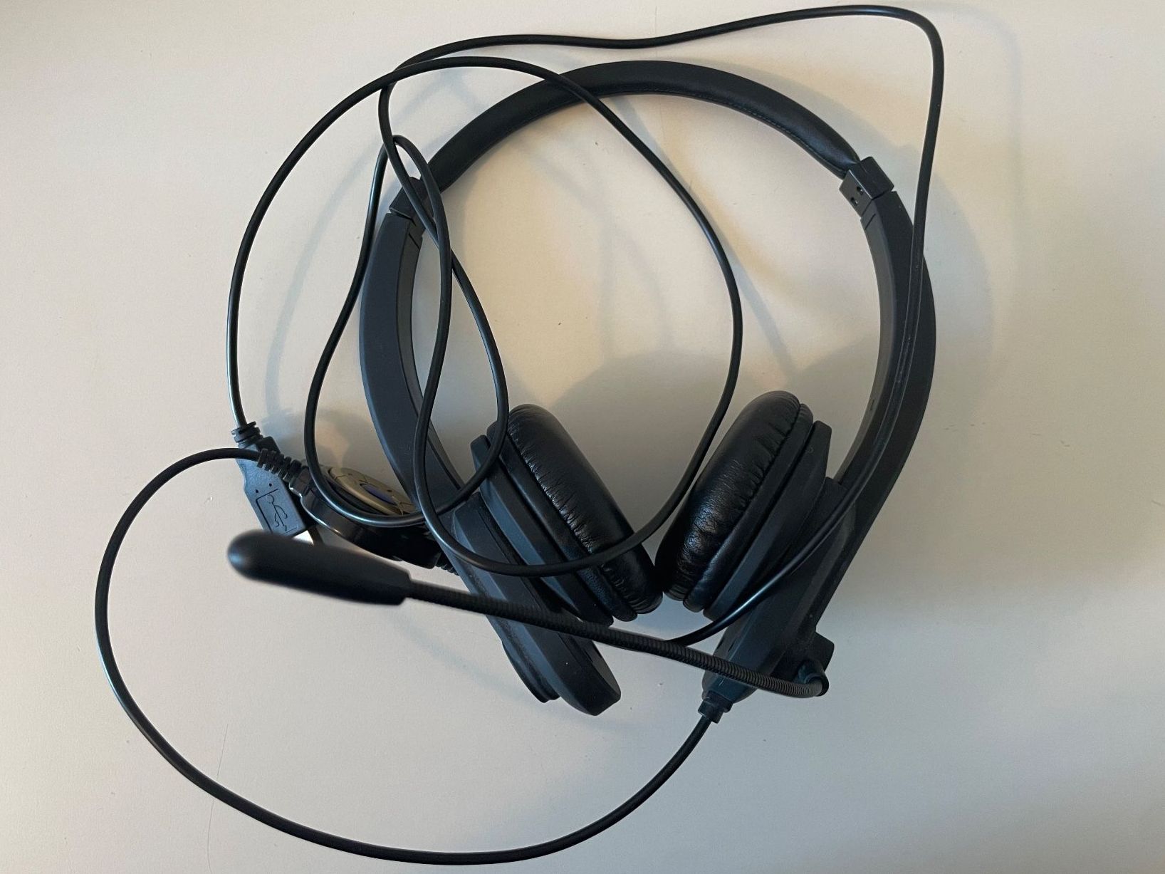 Cuffie: USB Headset, neuwertig! – Nuovo (secondo la descrizione) da Zürich venduto da Joba-Sell