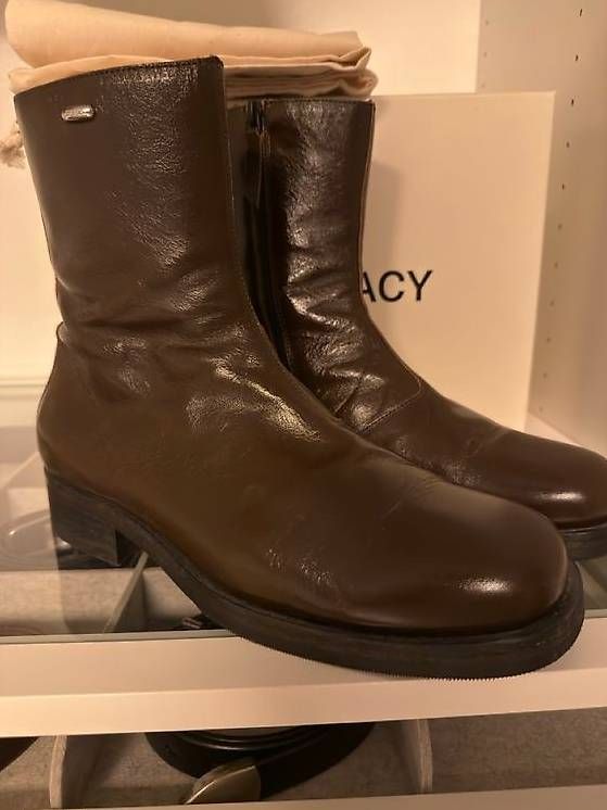 Scarpe da donna: Our Legacy Camion Boot Olive Leather – Usato da Belp venduto da misteryacky