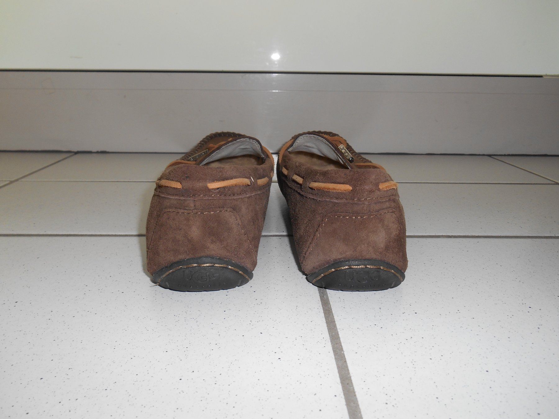 Ugg Scarpe da donna: UGG Leder Mokassin Grösse 38 – Usato da Basel venduto da chien008 2