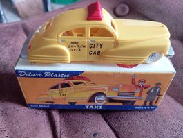 Plastik Taxi City Cab gelb mit Box 1:43 guter Zustand
