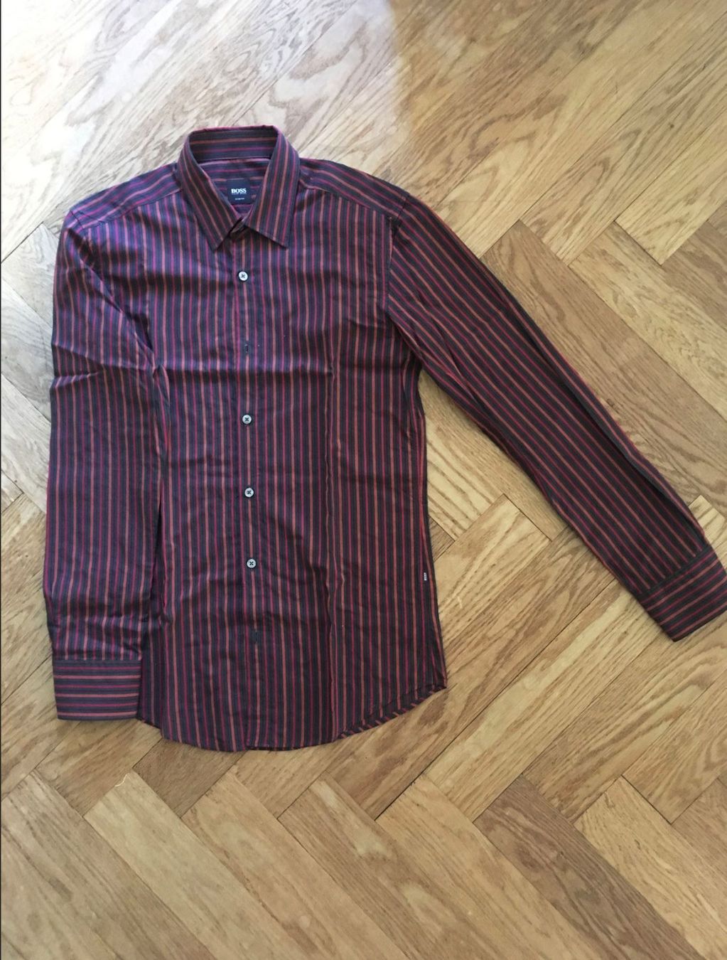 Hemden: chemise BOSS – Gebraucht aus LAUSANNE von PUMPERNICKEL3 1