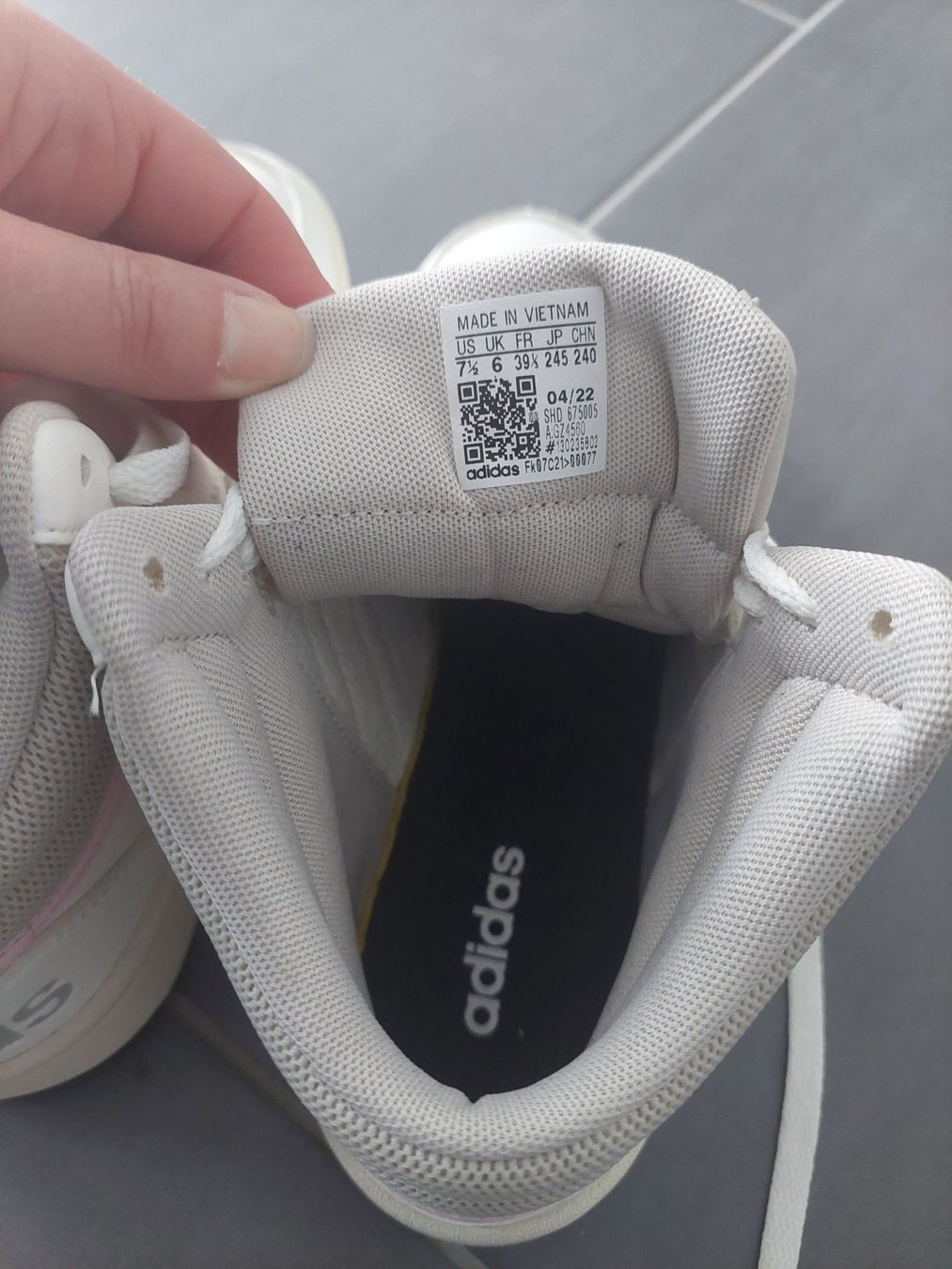 Adidas Scarpe da donna: Adidas Damenschuhe Grösse 39 1/3 – Usato da Bülach venduto da onkyo 3