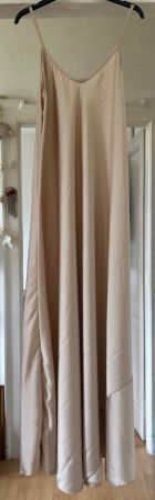 LONGUE ROBE! M