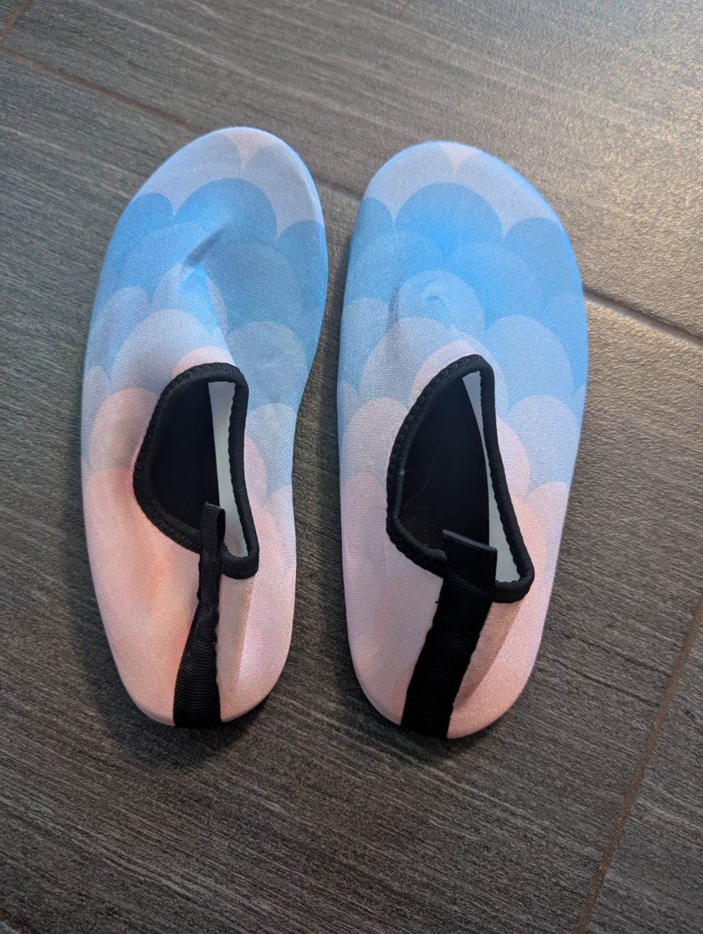 Scarpe per ragazzi: Wasserschuhe 36/ 37 – Nuovo (secondo la descrizione) da Wangen ZH venduto da Nadja056