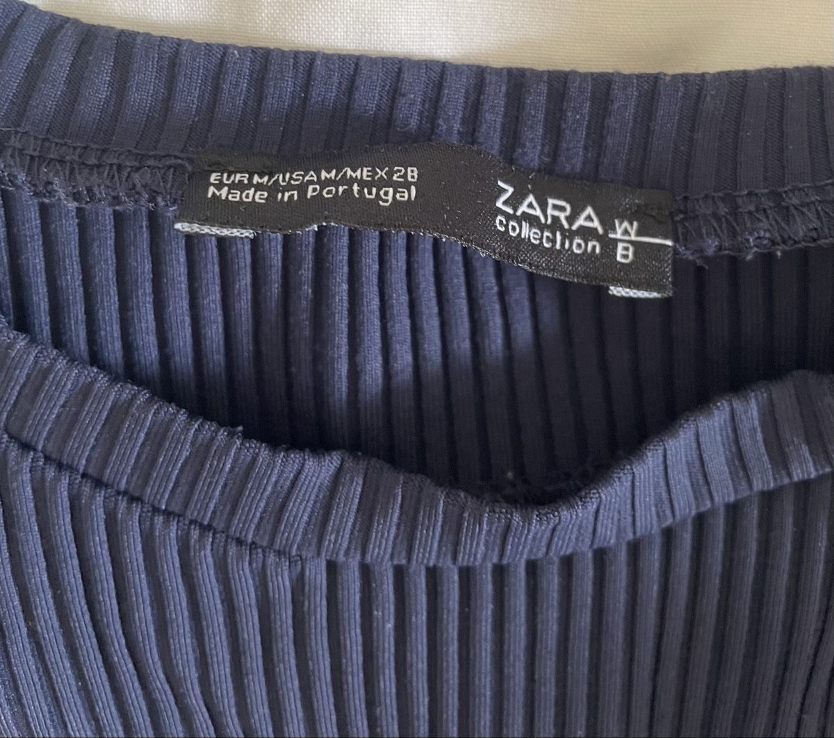 Zara T-Shirts: T-Shirt von Zara – Gebraucht aus Horw von Spi8992 1