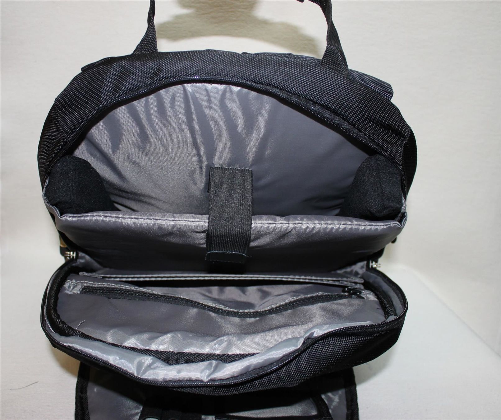 Zaini: Dell Nylon Rucksack / Tragtasche TG085 – Nuovo (secondo la descrizione) da Thun venduto da Fbchm 3