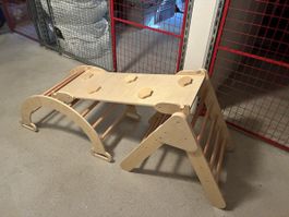 Kinder Kletterdreieck mit Rutsche und Rampe