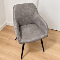 Fauteuil design gris velours – Pieds métal noir