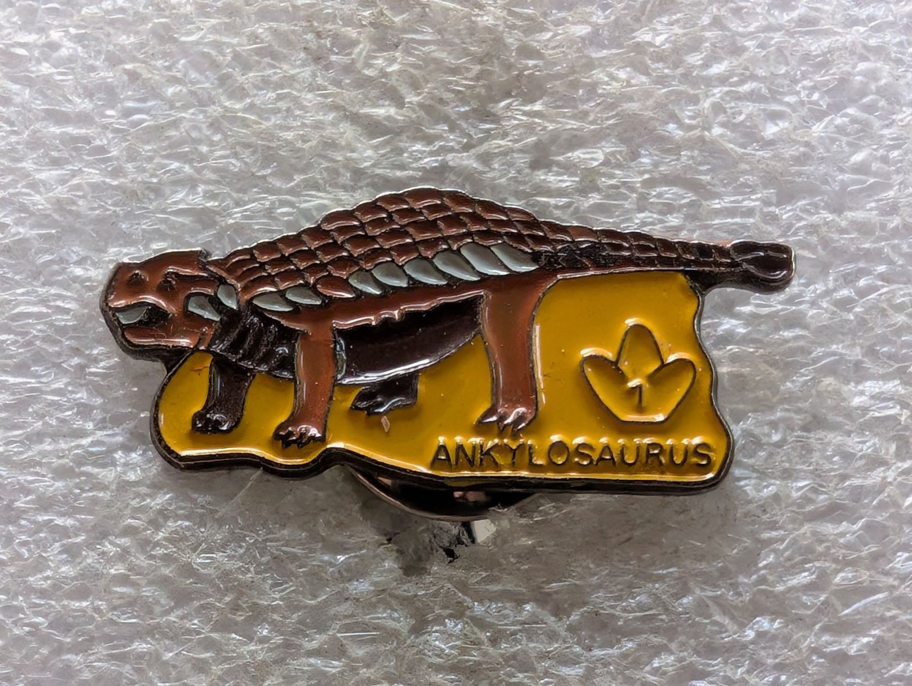 Plaketten & Abzeichen: Ansteckpin 206: Dinosaurier Serie Nr. 1 – Gebraucht aus Oppligen von Pin-Fall-Shop