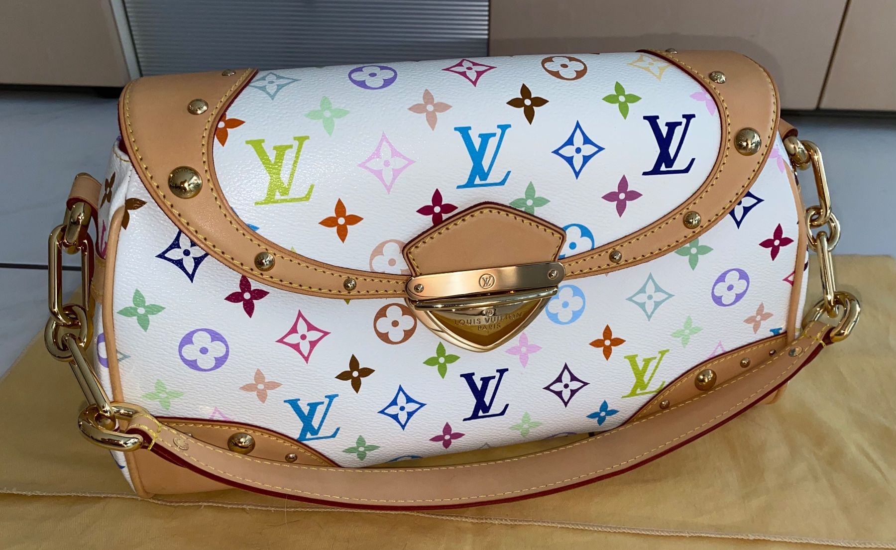 Louis Vuitton Borse da donna: Original Louis Vuitton BEVERLY MM Blanc Multicolor Quittung – Nuovo e nell'imballaggio originale da Suhr venduto da 1stclass 1