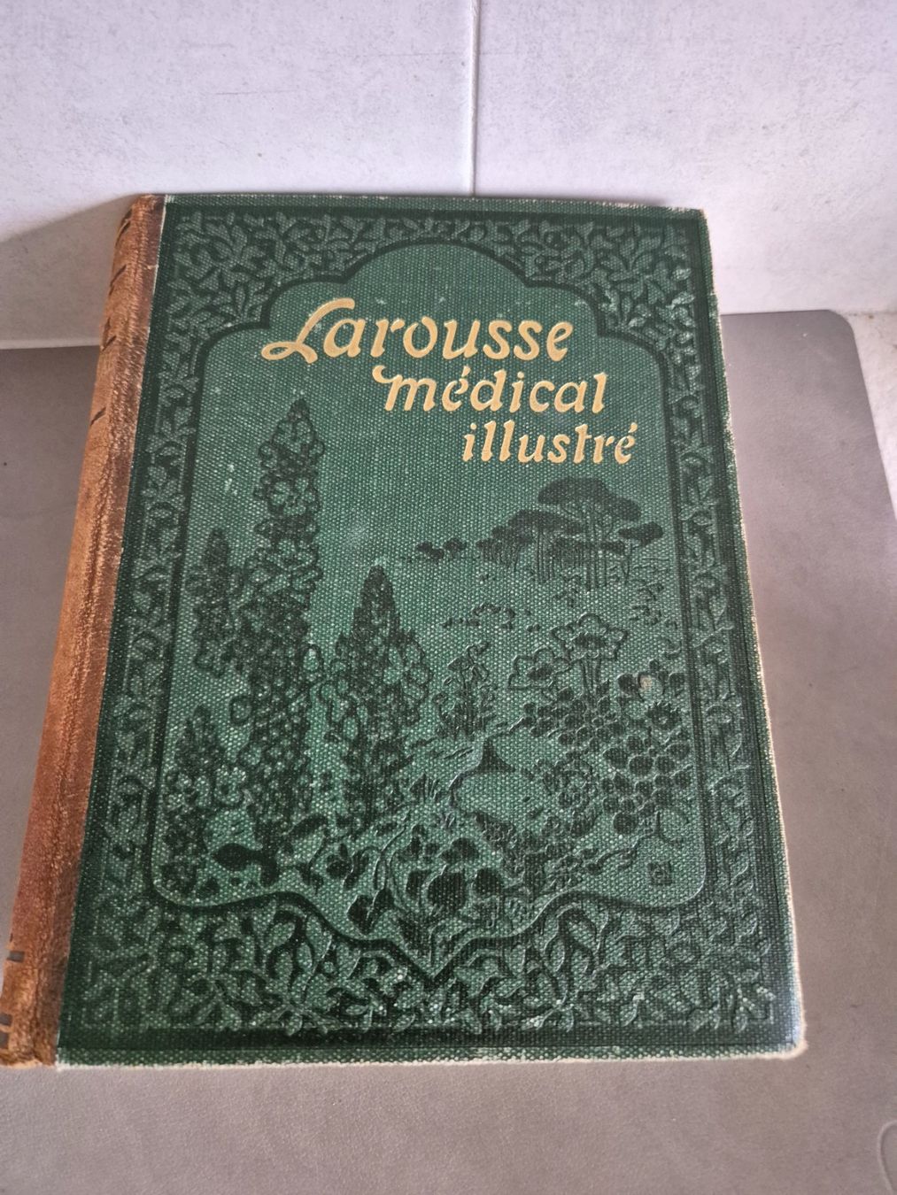 Libri: Larousse Médical Illustré - Edition Ancienne – Usato da Fully venduto da tameab