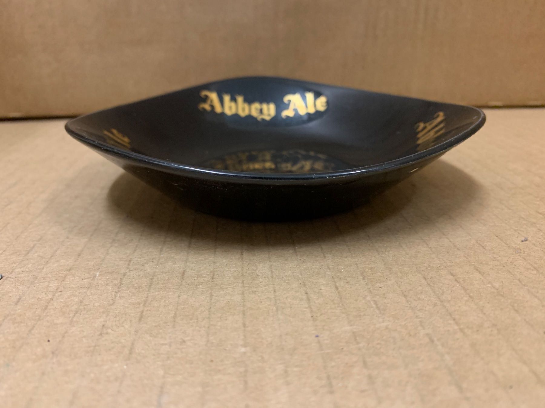 Aschenbecher: Abbey Ale / Teller oder Aschenbecher – Gebraucht aus Eschlikon TG von 1.- 2