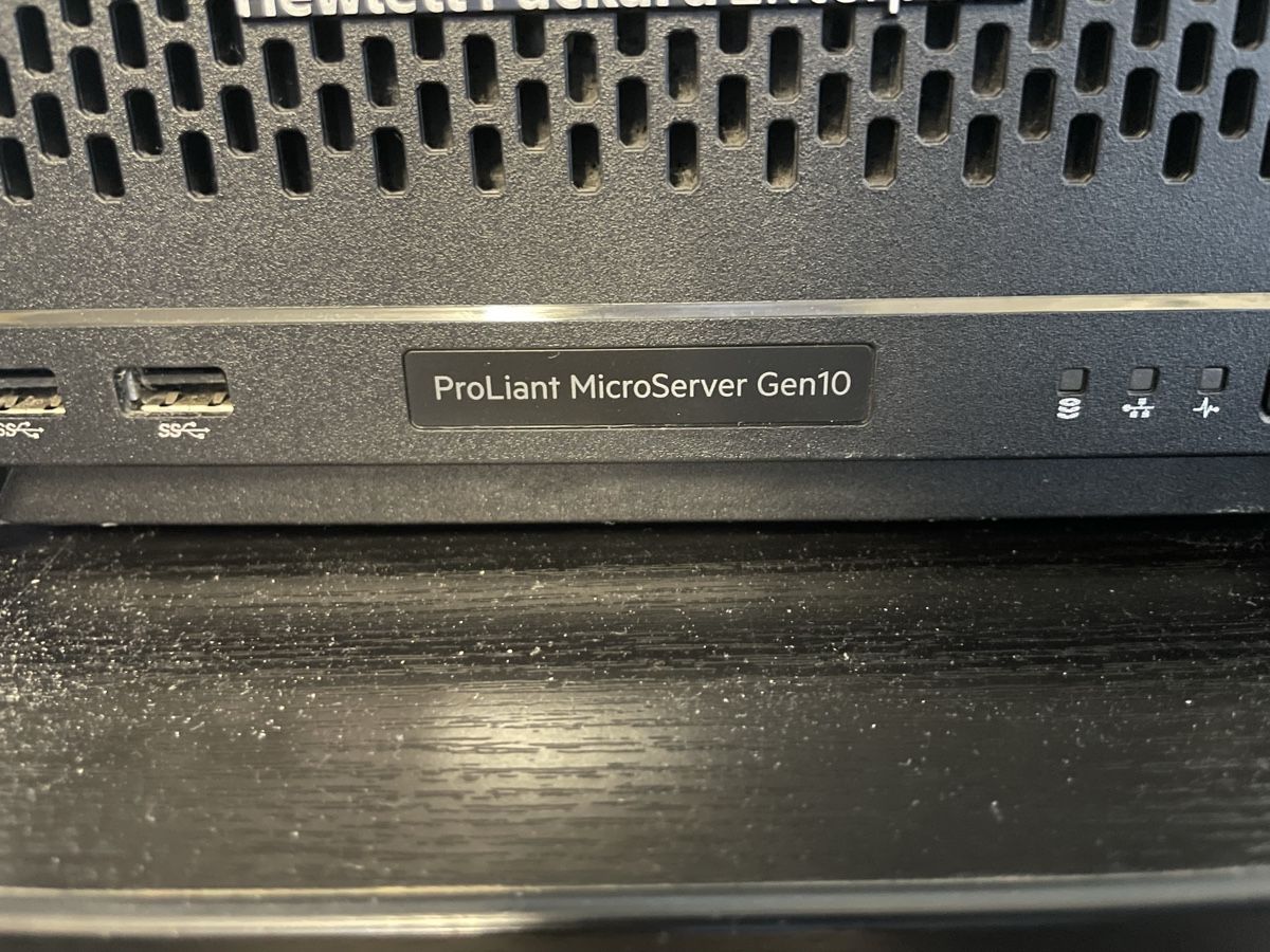 Hewlett Packard Serveurs: HP Proliant MicroServer Gen10 4TB/16GB/ – Neuf (Voir description) à Abtwil sg par Kueng.MultiOutlet 1