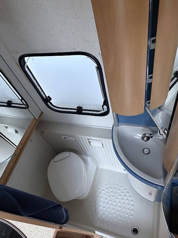 Mobile-home: Roulotte Buerstner 4825 – D'occasion à S. Antonino par Campertech 4