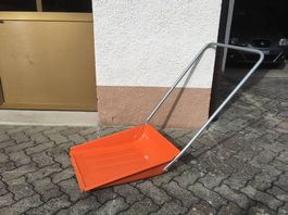 Grande pelle à neige