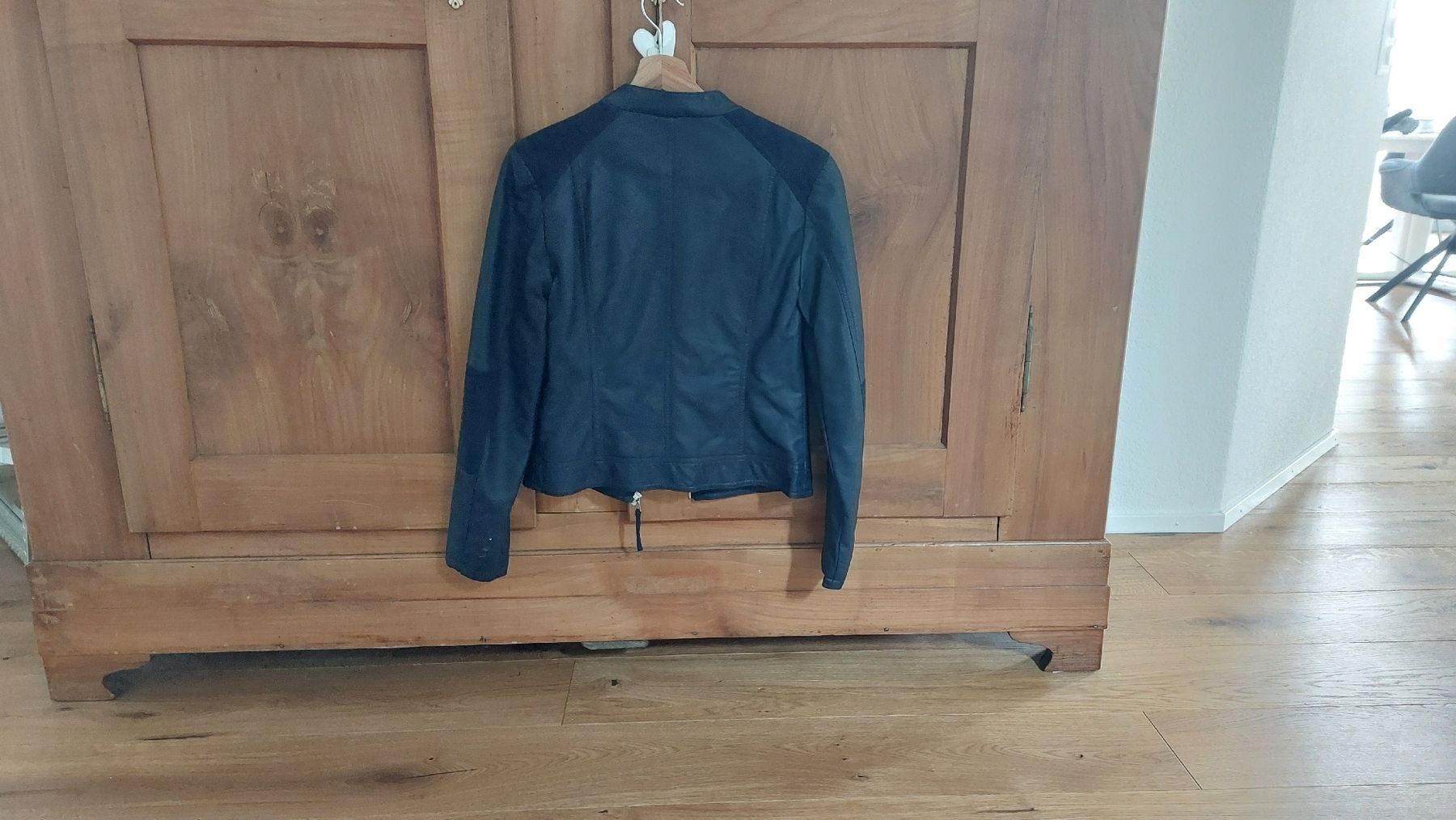 Vestes: coole Jacke – D'occasion à Wegenstetten par Coconora 1