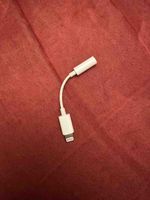 Adaptateur Apple Lightning vers Jack, état correct