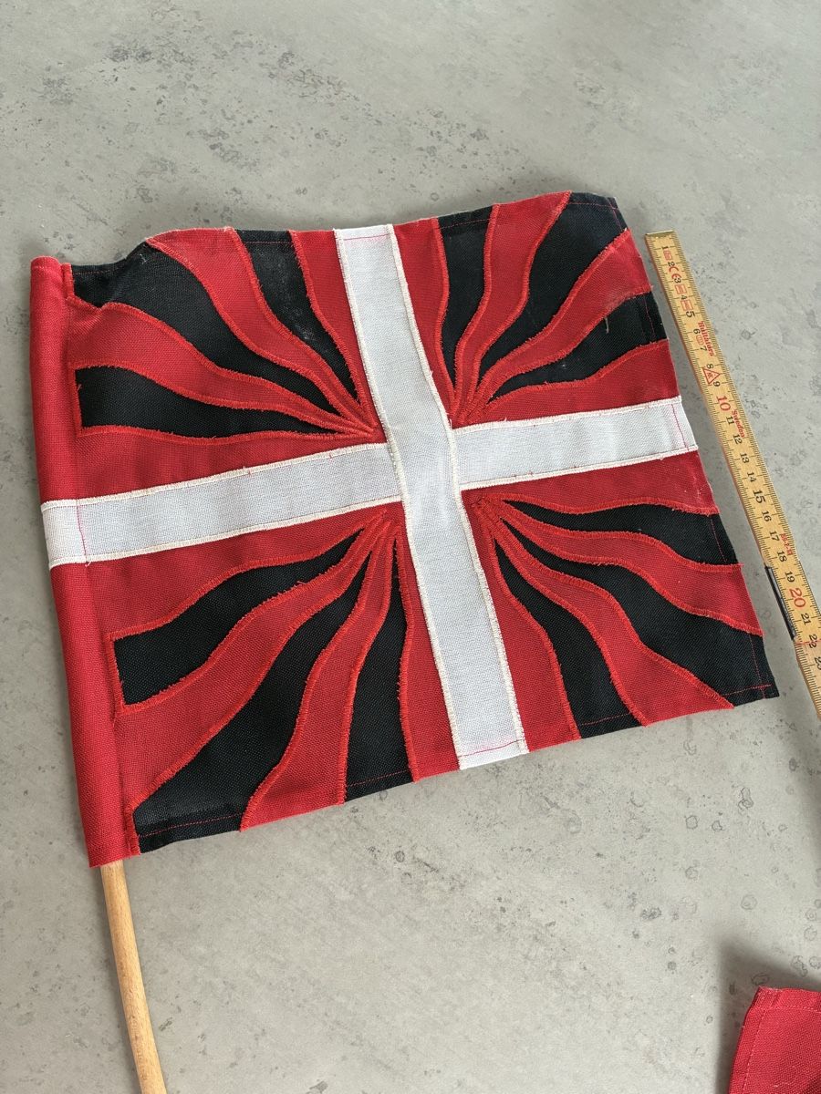 Drapeaux: Alte Fahne Schweiz – D'occasion à Safnern par Jamina2