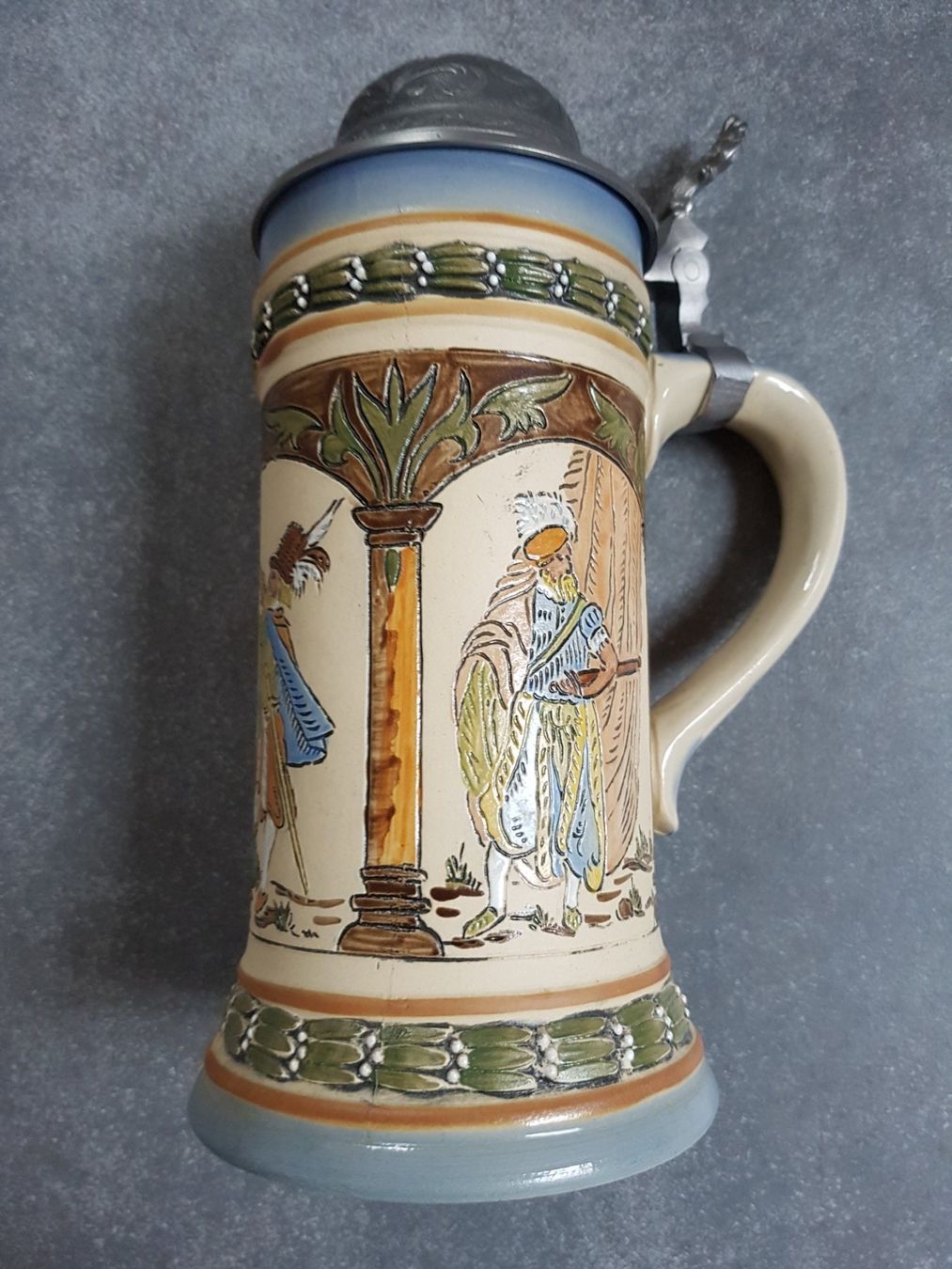 Tutte le decorazioni: Bierkrug mit Zinndeckel – Usato da St.Gallen venduto da dajo0809