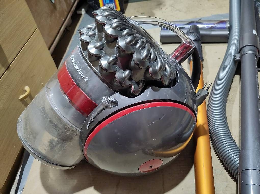 Dyson Staubsauger & Zubehör: Dyson Cinetic Big Ball Absolute 2 – Gebraucht aus Novaggio von GreenWebSolutions 1