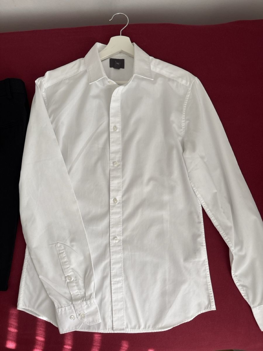 H&M Anzüge: H&M Anzug Gr. 44 / S – Gebraucht aus Herisau von sen_8w8b 1
