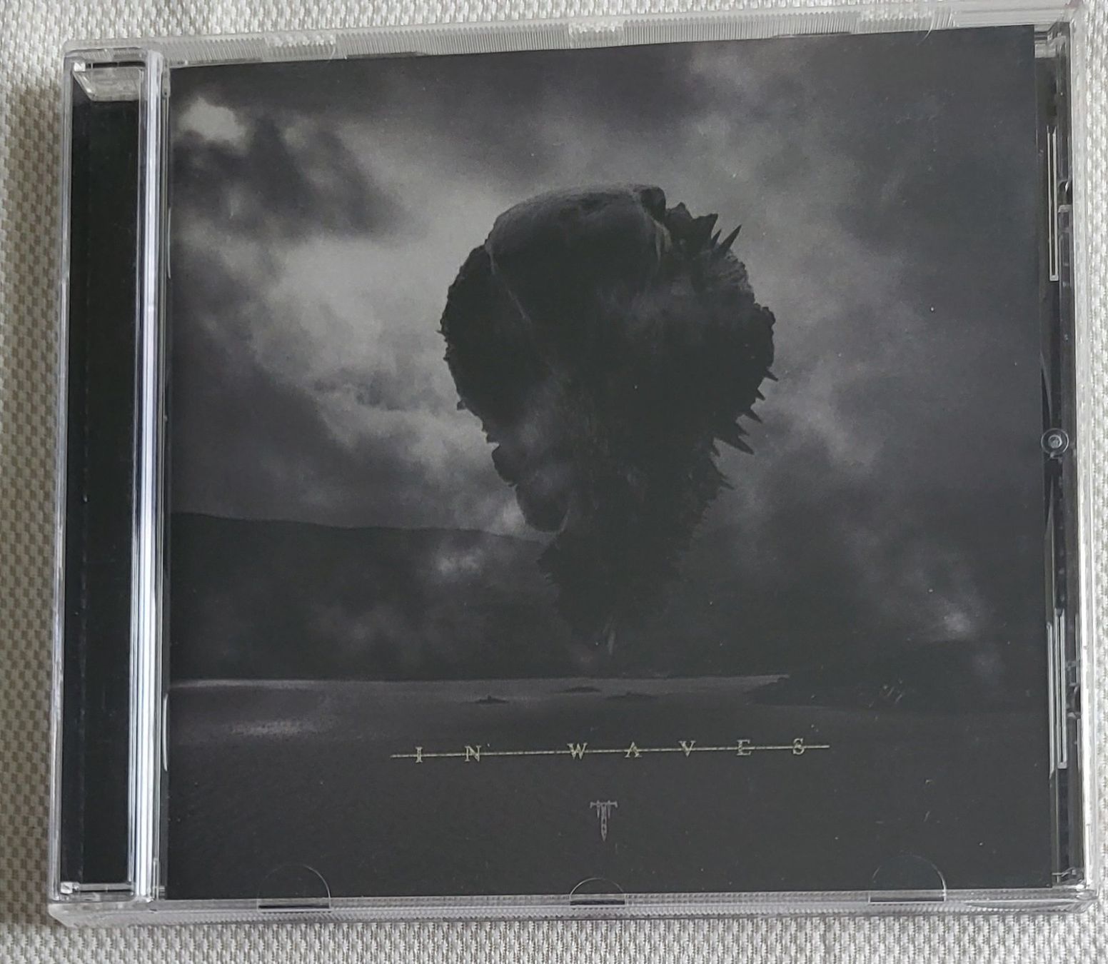 CD: Trivium - In waves – Usato da Villars-sur-glane venduto da Epsilonhike