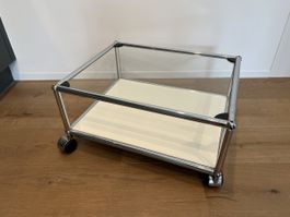 USM Haller Beistelltisch / Couchtisch 52x42x26 auf Rollen