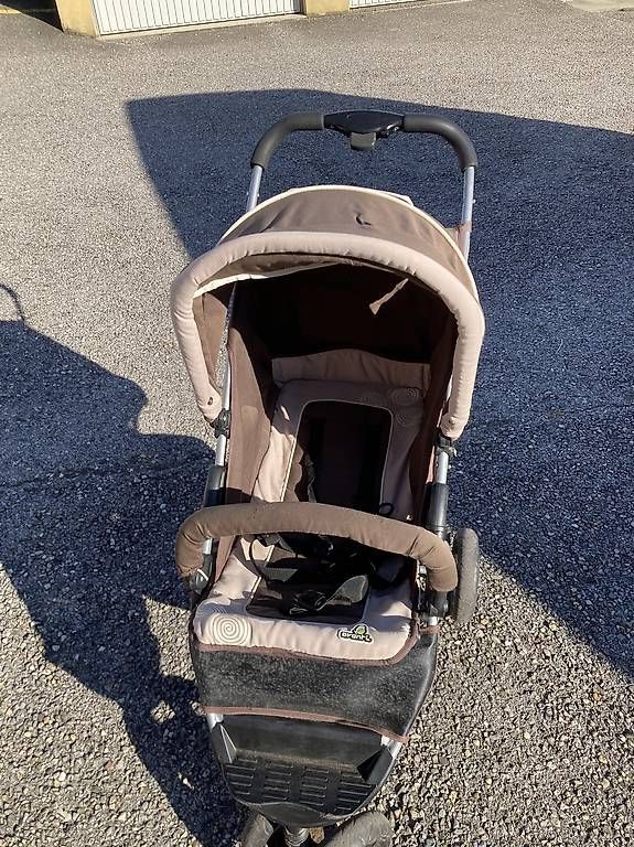 Poussette: Poussette 0-4 ans – D'occasion à Lutry par dom_nps7 1