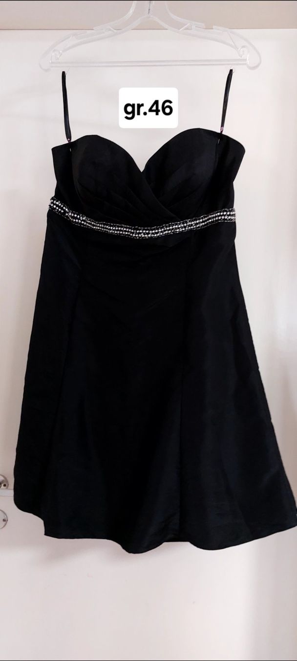 Vestiti: kleid – Nuovo (secondo la descrizione) da uster venduto da tan_vy9b 1