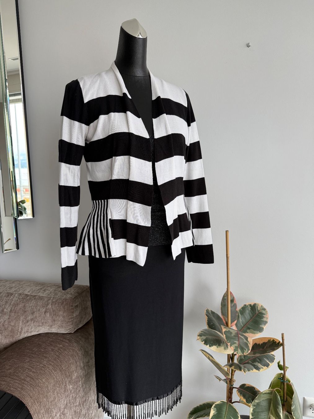 Liu Jo Jacken: Neue Liu Jo Strickjacke Jacke Gr.L – Gebraucht aus Altendorf von RedHairBeast 2
