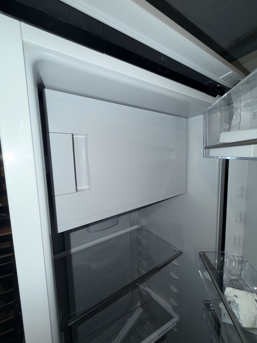 Frigoriferi: Einen Monat lang benutzter Electrolux-Kühlschrank – Nuovo (secondo la descrizione) da Zürich venduto da ale_ylv6 4