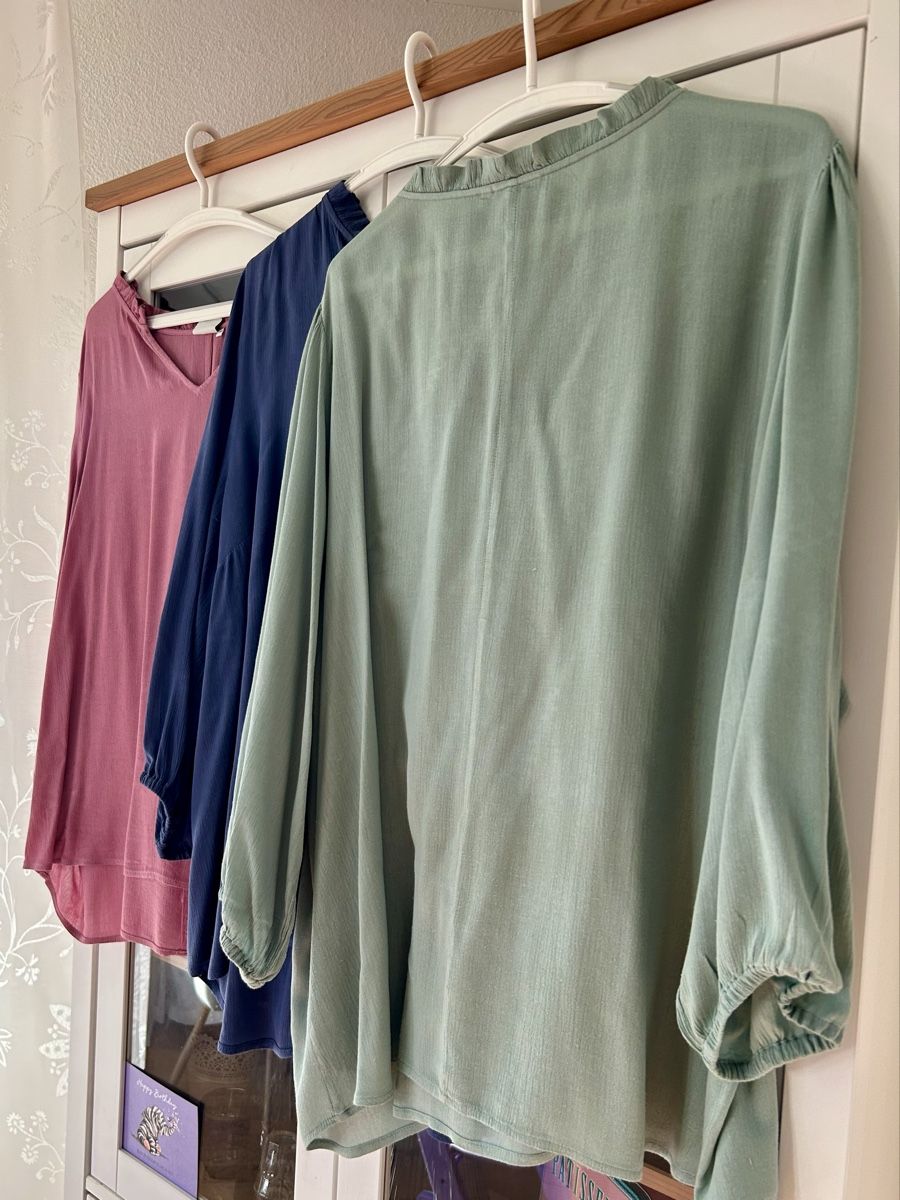 Camicette: Blusen Set, Gr. 44/46, V-Ausschnitt – Usato da Staufen venduto da Butterflower 1