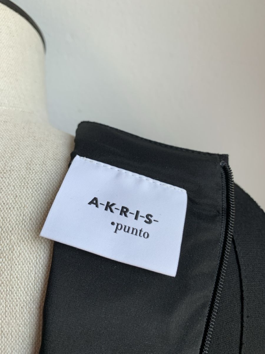Akris Vestiti: AKRIS: Elegantes schwarzes Kleid mit Cutout, 36 – Nuovo (secondo la descrizione) da Luzern venduto da designluzern 5