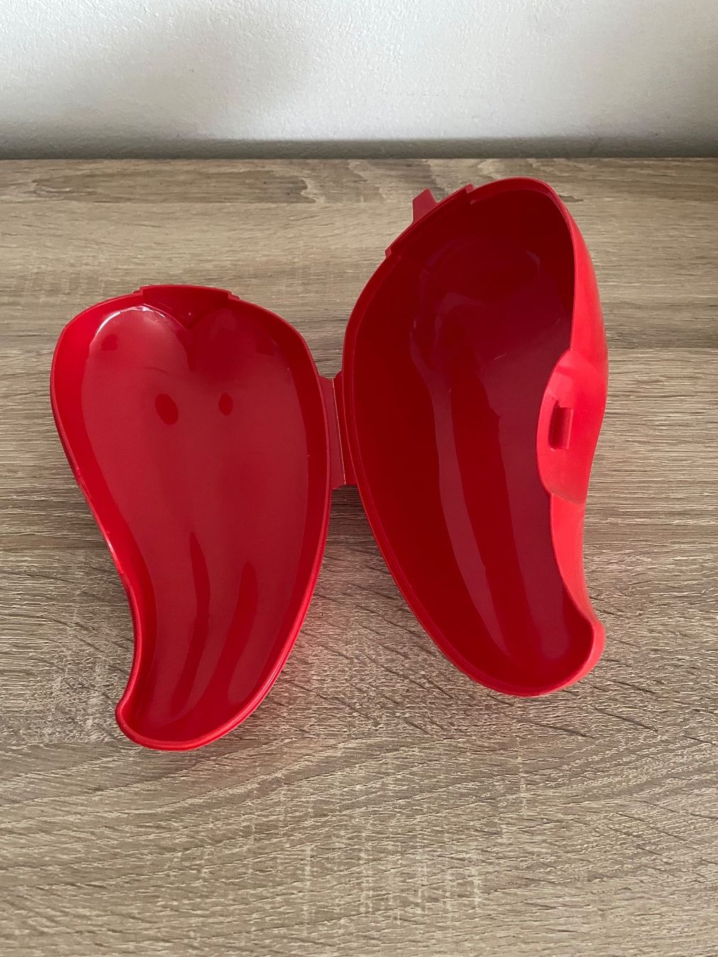 Tupperware Contenitori & Simili: Tupperware récipient poivron – Usato da Chevroux venduto da nwrmlngr 2