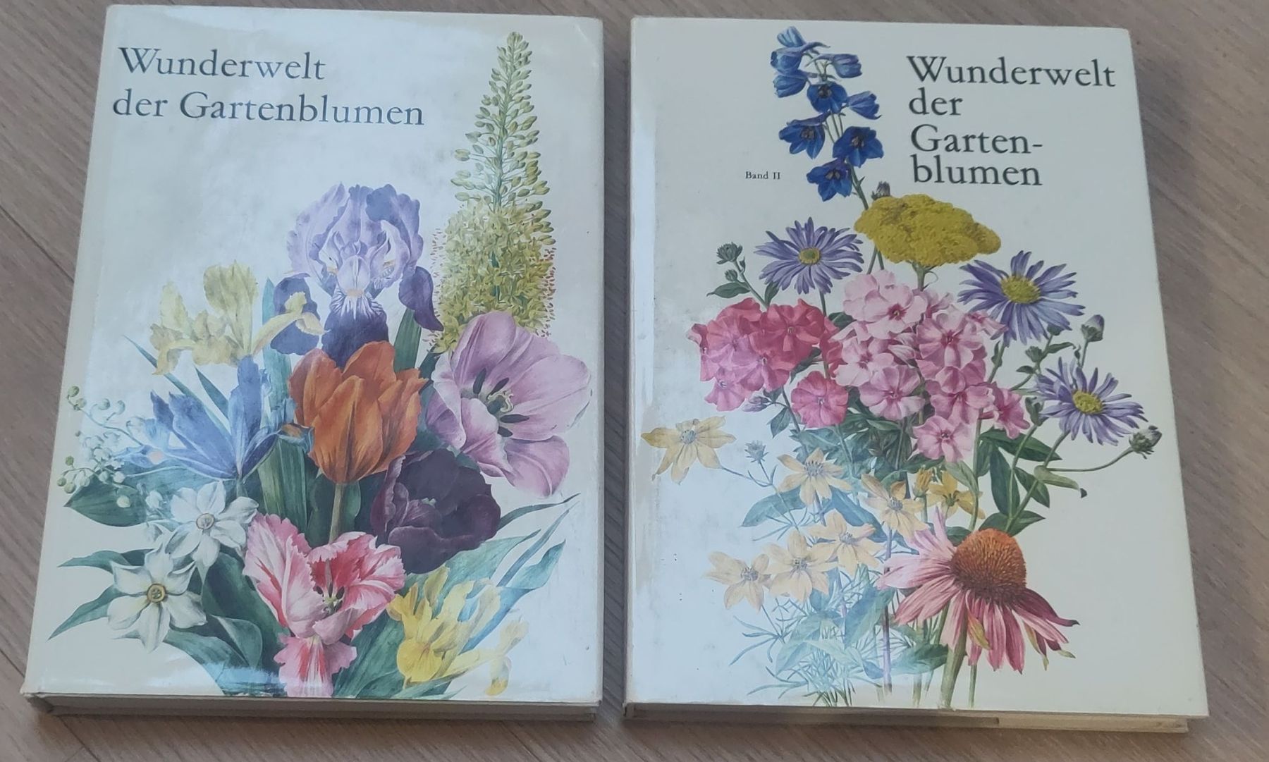Livres: Zwei antike Bücher "Wunderwelt der Garten, schön illustriert – D'occasion à Zürich par her_yqt7